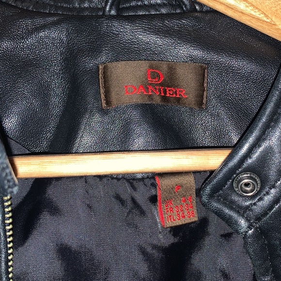 Danier leather moto jacket | Black | Size Small - Picture 2 of 3